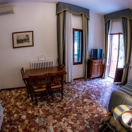 Zaffiro Apartment Венеция Экстерьер фото