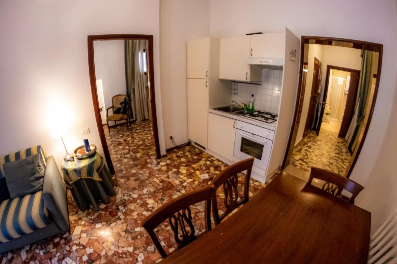 Zaffiro Apartment Венеция Экстерьер фото